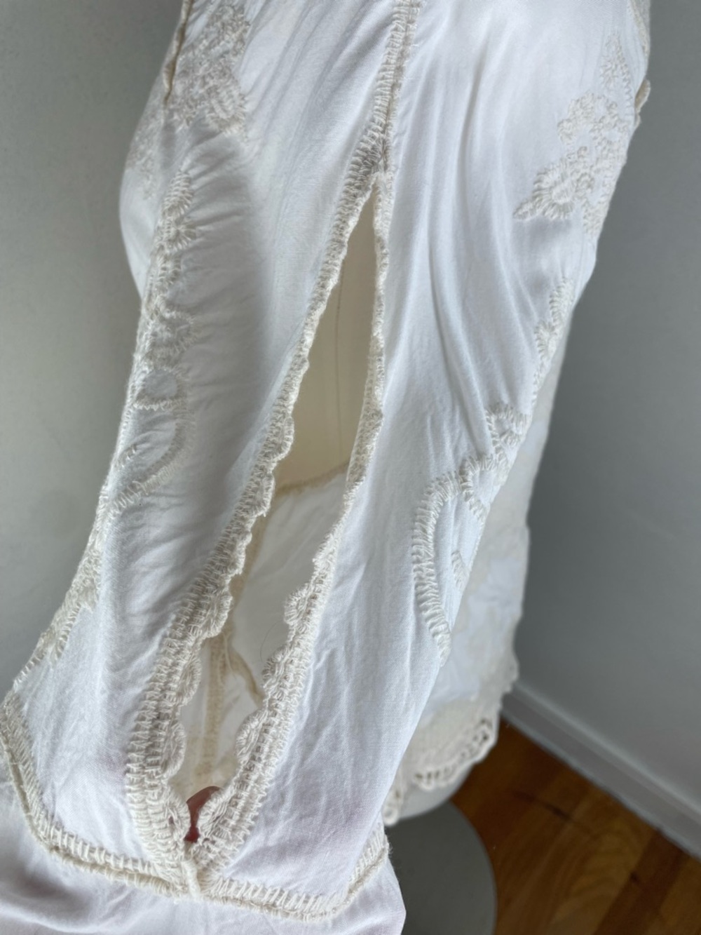Democracy Cream and White Crochet-Trim Peasant Blouse - Picture 15 of 16